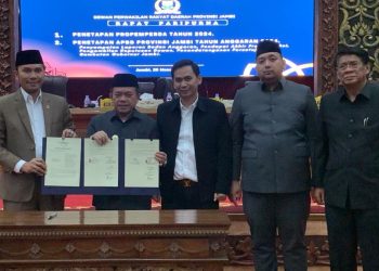 DPRD Jambi Sahkan APBD 2024 Sebesar Rp 5,1 Triliun/ Foto: Hadian/humas