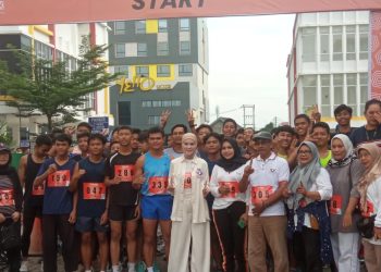 GANOLAK bersama Calon DPR RI Dapil Jambi gelar Jalan Bareng di area Transmart, (24/12). Foto: Ega