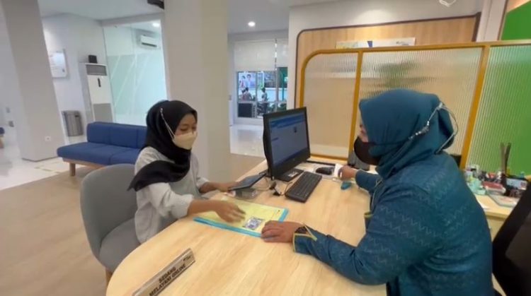 Pelayanan Klaim BPJS ketenagakerjaan cabang Jambi / ( Foto: Tanti, Humas BPJS ketenagakerjaan)