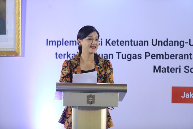 Kepala Eksekutif Pengawas Perilaku Pelaku Usaha Jasa Keuangan Edukasi dan Pelindungan Konsumen OJK Friderica Widyasari Dewi/ Foto: Agus/OJK