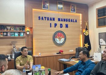 kunjungan Ketua Komisi I DPRD Provinsi Jambi Hapis Hasbiallah beserta anggota Komisi I bersama Wakil Ketua DPRD Faizal Riza dan Pinto Jayangera ke IPDN Jatinangor, Jawa Barat, Senin (4/12) kemarin/ (Foto: Hadian)