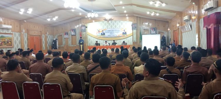 Jelang Pemilu dan Nataru, Pj Bupati Sarolangun Ingatkan Camat dan Lurah/Kades Soal Ini/ (Foto: Fdn/Ampar)