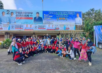 Senam Sehat di Rumah Pemenangan Maulana Dihadiri Keluarga Besar RPM/ (Foto: Nining)