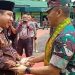 Pj Bupati Merangin, Mukti sambut kedatangan Pangdam II/Sriwijaya Mayjen TNI Yanuar Adil. Foto: Teguh