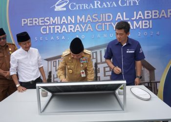 Al Haris Resmikan Masjid Al Jabbar/ (Foto: Nda/Ampar)