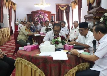Rakor Pemilu, Pj Bupati Mukti Warning Kepala OPD/ (foto: teguh)