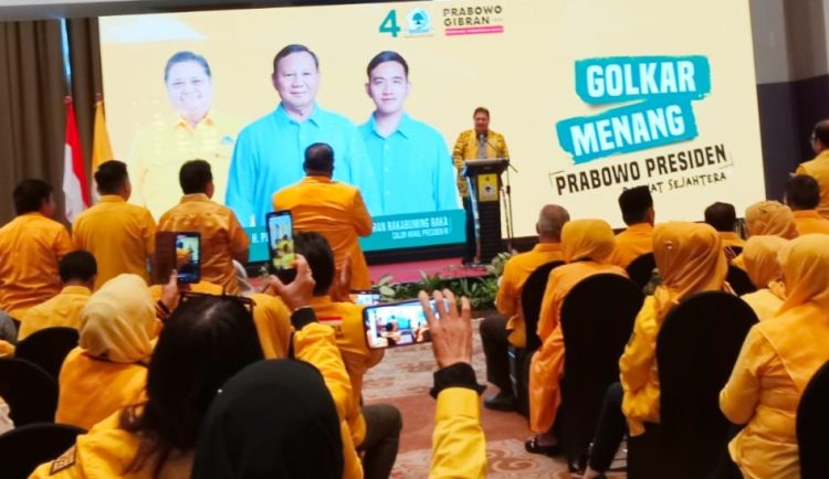Turun Gunung, Ketum Golkar Targetkan 80 Persen Kemenangan Prabowo-Gibran di Jambi/ (Foto: Nda/ampar)