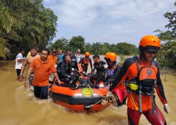 Tim Sar Temukan Siswanto dalam Keadaan Meninnggal/(Foto: Lutfi)