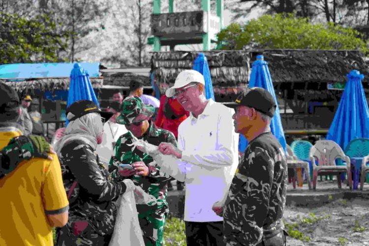 Kolaborasi Tata Pantai Panjang Bengkulu, Wisatawan Pasti Semakin Nyaman/ (foto: dky/ampar)