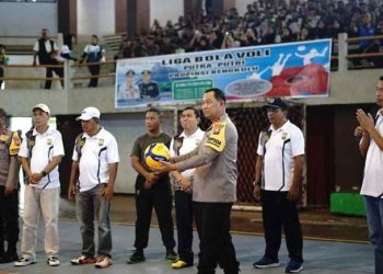 Turnamen Liga Bola Voli Dibuuka Secara Resmi oleh Kapolda Bengkulu/ (foto: dky/ampar)