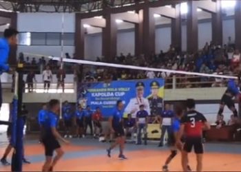 Liga Volly , Polda Bengkulu Menang Telak Atas Polresta Bengkulu/ (foto: dky/ampar)