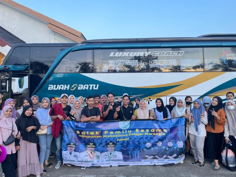 Mashasiswa Merangin di Jambi Ramai-ramai Mudik Pemilu Gratis/ (Foto: rky/ampar)