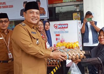 Pemkab Sarolangun Gelar Gerakan Pangan Murah Operasi Pasar Tekan Inflasi/(foto: fdn/ampar)