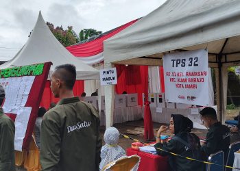 Suasana TPS 32 Tempat Al Haris Nyoblos / Foto: Ampar