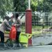 Polda Jambi Bagikan Makan Siang Gratis ke Warga/ (foto: Almsyah, Humas Polda jambi)