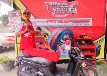 Bebas Antri, Yuk Nikmati Layanan Pit Express di AHASS/ (FOTO: Ajeng)