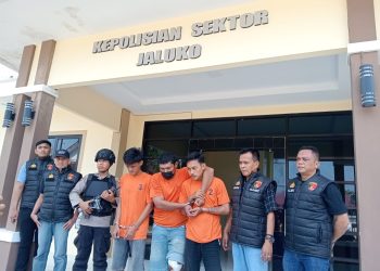 3 Pria Curanmor Ditangkap Beserta Barang Bukti/ (Foto: Fdn/Ampar)