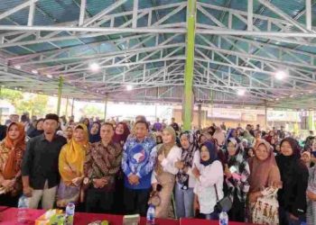 Reses di Kecamatan Selupu Rejang, Warga Minta Heri Purwanto Mencalon Sebagai Bupati Saat Pilkada Mendatang. (Foto: Dky/Ampar)