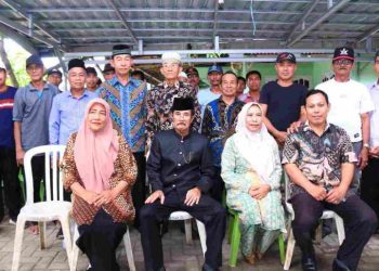 Anggota DPRD Provinsi Bengkulu Agus Salim Tampung Aspirasi Warga Seluma. (Foto: Dky/Ampar)