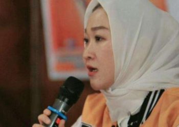Anggota DPRD Ria Oktarina Minta Orang Tua Awasi Penggunaan Gadget Pada Anak Agar Tidak Ketergantungan Dengan Yang Merugikan. (Foto: Dky/Ampar)