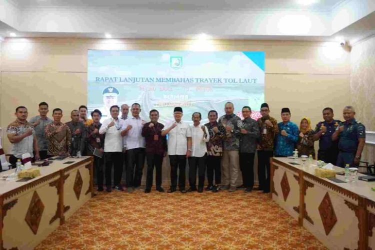 Anggota DPRD Mega Sulastri Beri Dukungan Penuh Pengaktifan Tol Laut. (Foto: Dky/Ampar)