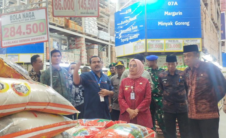 Jelang Idul Fitri, Pj Wali Kota Jambi Sebut Stok Pangan Aman/ Foto: Melli/AMPAR