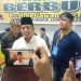 Ketua Barisan Keluarga Budi Setiawan Jauhari membuka secara resmi Tournamen Domino/ Foto: kun