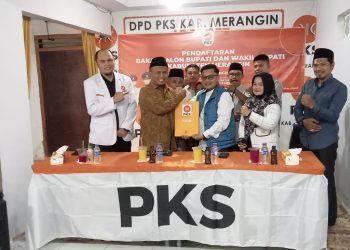 Serius Maju Pilkada Merangin 2024, Hasren Kembalikan Fomulir ke PKS/ Foto: ton-ampar