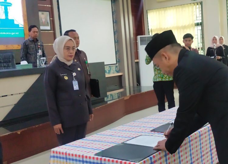 Pj walikota Jambi melantik pejabat fungsional