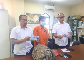 Direktorat Reserse Narkoba (Ditresnarkoba) Polda Jambi berhasil mengamankan satu orang kurir narkoba jenis pil ekstasi (foto: mhd-ampar)