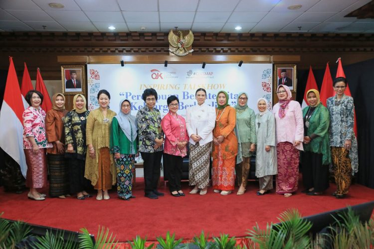 OJK ke Karyawan nya: Meneladani Sosok Kartini Berintegritas an Anti Korupsi/ Foto: Agus-OJK