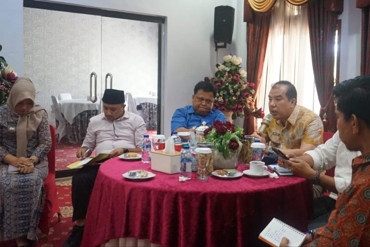 Perbaiki Jalan Tabir Selatan dan Tabir Timur yang Rusak, Pemkab Merangin Akan Berkolaborasi dengan Swasta/ Foto: Teguh