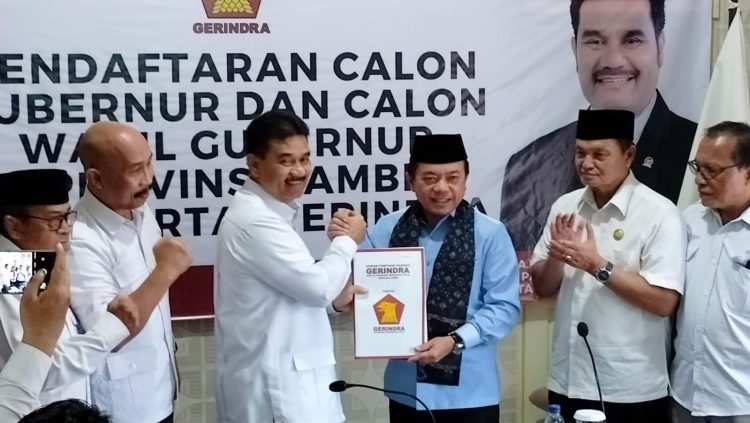 Kandidat petahana Al Haris resmi melamar ke partai Gerindra, berharap bisa diusung pada Pilgub Jambi November 2024/ (foto: Juanda-ampar)