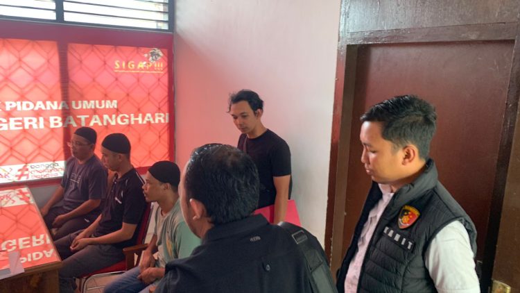 Kasus Penyalahgunaan BBM, Polisi Limpahkan Berkas Tiga Tersangka ke Jaksa/ Foto: mhd-ampar