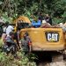 Satu alat berat didapati di lokasi peti/ foto; mhd-ampar