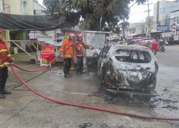 Minibus Bawa BBM Lusdes Terbakar, Pemilik Kabur/ Foto: Mhd-ampar