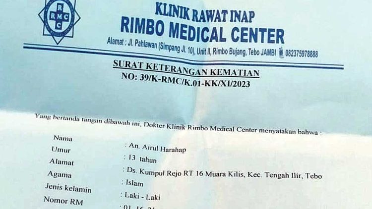 Surat kematian yang dikeluarkan Klinik rimbo medical center atas tewas Santri Ponpes di Tebo/ Foto: dok.porwebindo