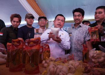 Pj Bupati Dampingi Gubernur Buka Gelar Pangan Murah Jelang Idul Adha 16 Jun 2024