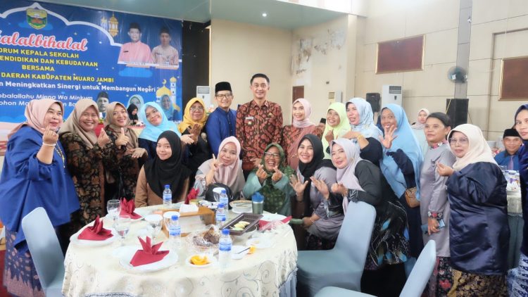 Pj Bupati Bachyuni Hadiri Halal Bihalal Bersama Forum Kepala Sekolah 25 Apr 2024