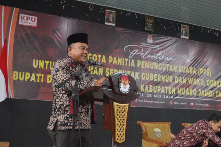 Sekda Budhi Hartono Menghadiri Pelantikan Anggota PPS 26 Mei 2024