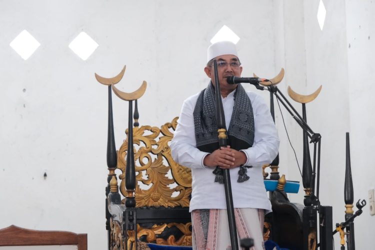 Bupati Tanjab Barat Gelar Safari Jum'at di Masjid Al-Baitul Atiq