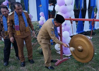 Gubernur Jambi Resmikan Sekolah Lansia di Merangin