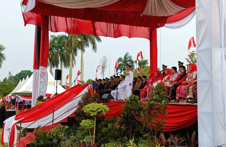 Gubernur Jambi Pimpinan Upacara HUT ke-79 RI