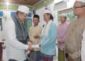 Bupati Tanjab Barat Gelar Safari Subuh di Masjid Jami' Darussalam