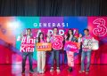 Foto:  (dari kiri ke kanan) M. Andre Reinaldy H - SVP Head of Marketing Sumatera Indosat Ooredoo Hutchison; Irene Suwandi, Content Creator; Agus Sulistio - EVP Head of Circle Sumatra Indosat Ooredoo Hutchison; Arin Azra, Content Creator; dan Mgs. Moh. Ali Safitri - VP Head of Region Central Sumatera Indosat Ooredoo Hutchison, di Konferensi Pers Generasi Happy 2024 Jambi.