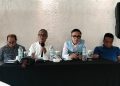 Yudhi Irwanda Gani , Ketua BPD PHRI Jambi (dua kanan) , saat konferensi pers bersama awak media Senin (28/10/2024)