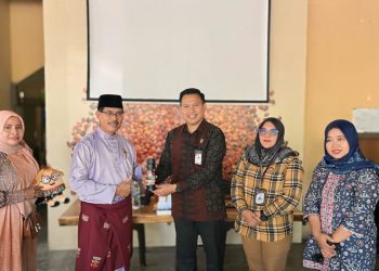 Sosialisasi Ala KPU Kota Jambi Ajak Forum Warga Ngopi Bareng Sambil ‘Gosipin’ Pilkada