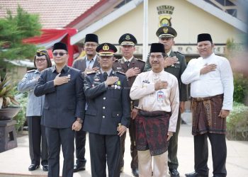 Pj Bupati Muaro Jambi menghadiri acara HUT Bhayangkara yang ke-78