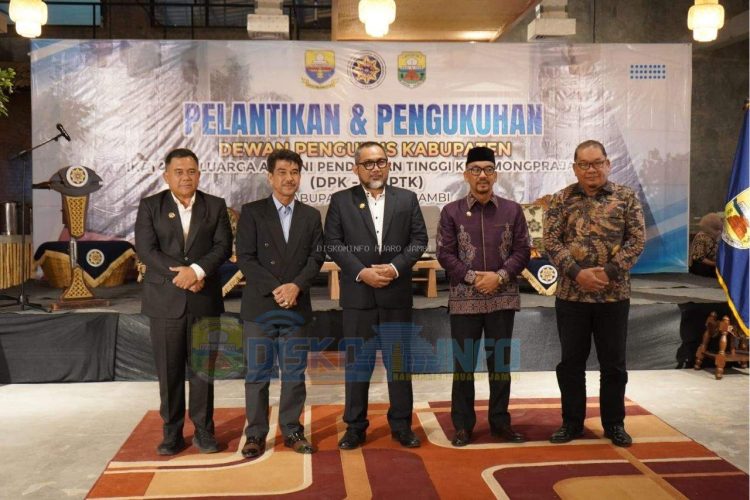 Pj Bupati Muaro Jambi Hadiri Pelantikan dan Pengukuhan Dewan Pengurus Ikatan Keluarga Alumni Pendidikan Tinggi Kepamongprajaan