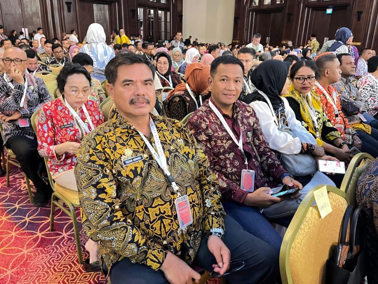 Sekda Tanjab Barat Hadiri SAKIP Award 2024
